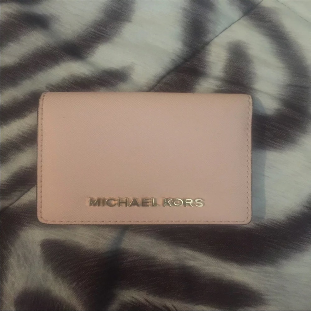 Small Pink Michael Kors Wallet